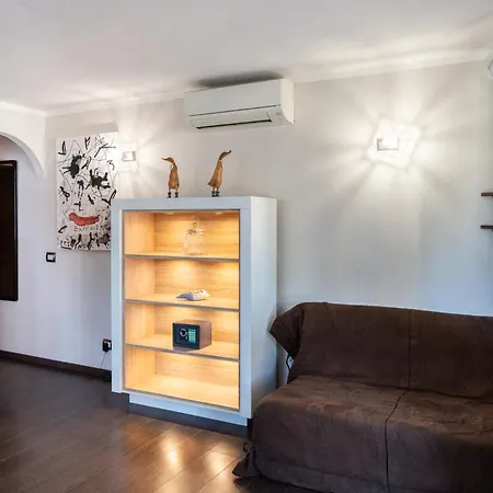 Aethalia Rooms Bed & Breakfast