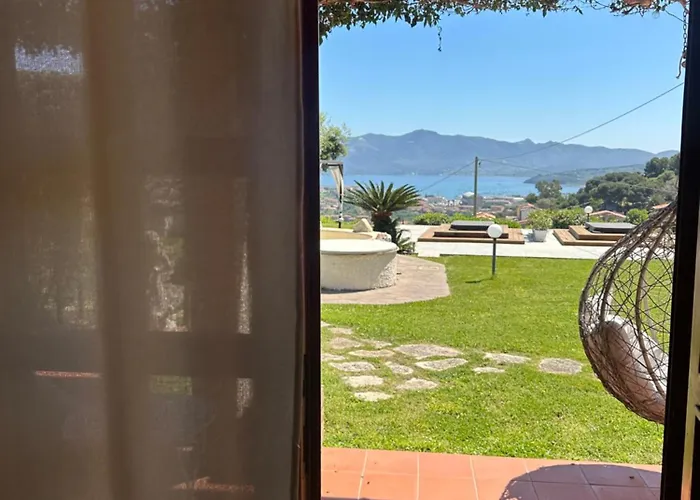 Aethalia Bed & Breakfast 4*