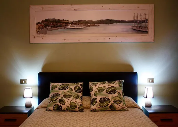 Aethalia Bed & Breakfast 4*