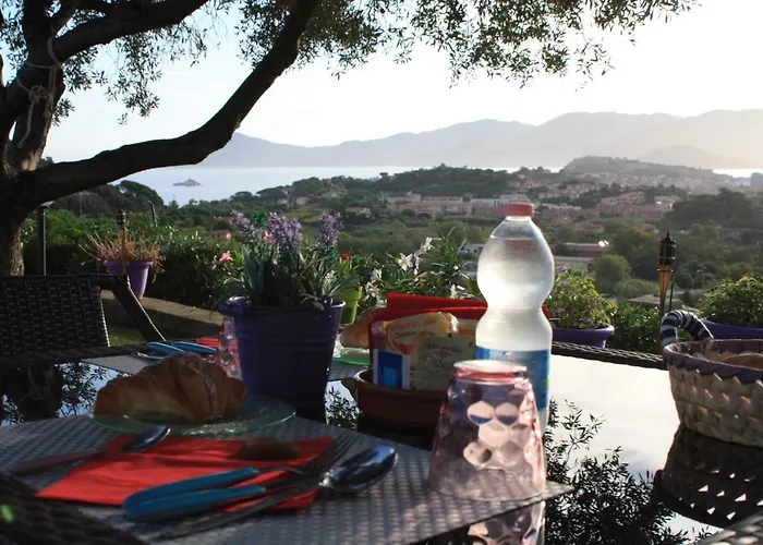 ベッド・アンド・ブレックファスト Aethalia 4*